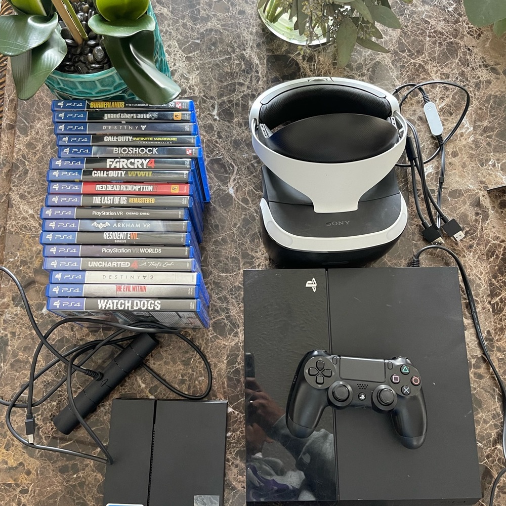 Sony PlayStation 4 500 GB with 18 Games and PS VR Bundle - Full Setup, Tested